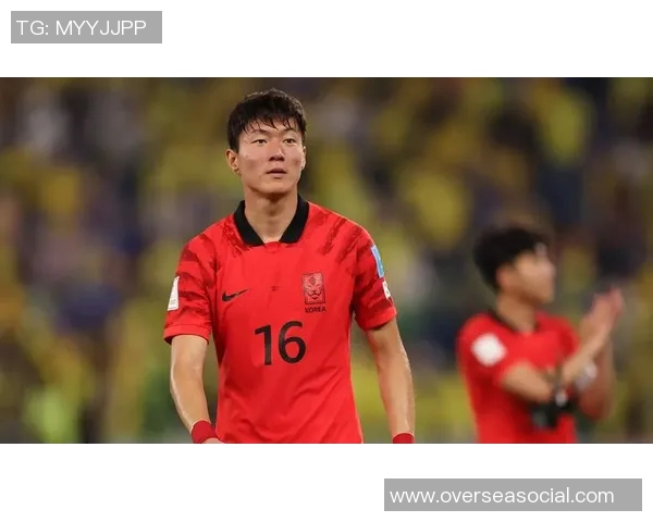 足球明星家庭暴力事件曝光引发社会广泛关注与讨论