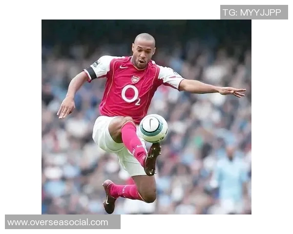 足球明星小豆的传奇故事与成就揭秘，了解他如何征服绿茵场