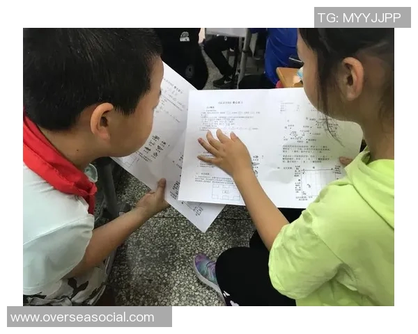 从绿茵场到课堂：足球明星如何引领体育教育新风潮